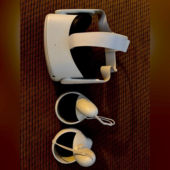 Meta Quest 2 - Picture 1 of 3